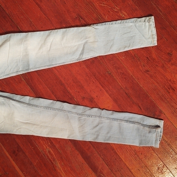 Hollister Light Wash Skinny Jeans Sz 3L/W 26 L 33 - Picture 3 of 9